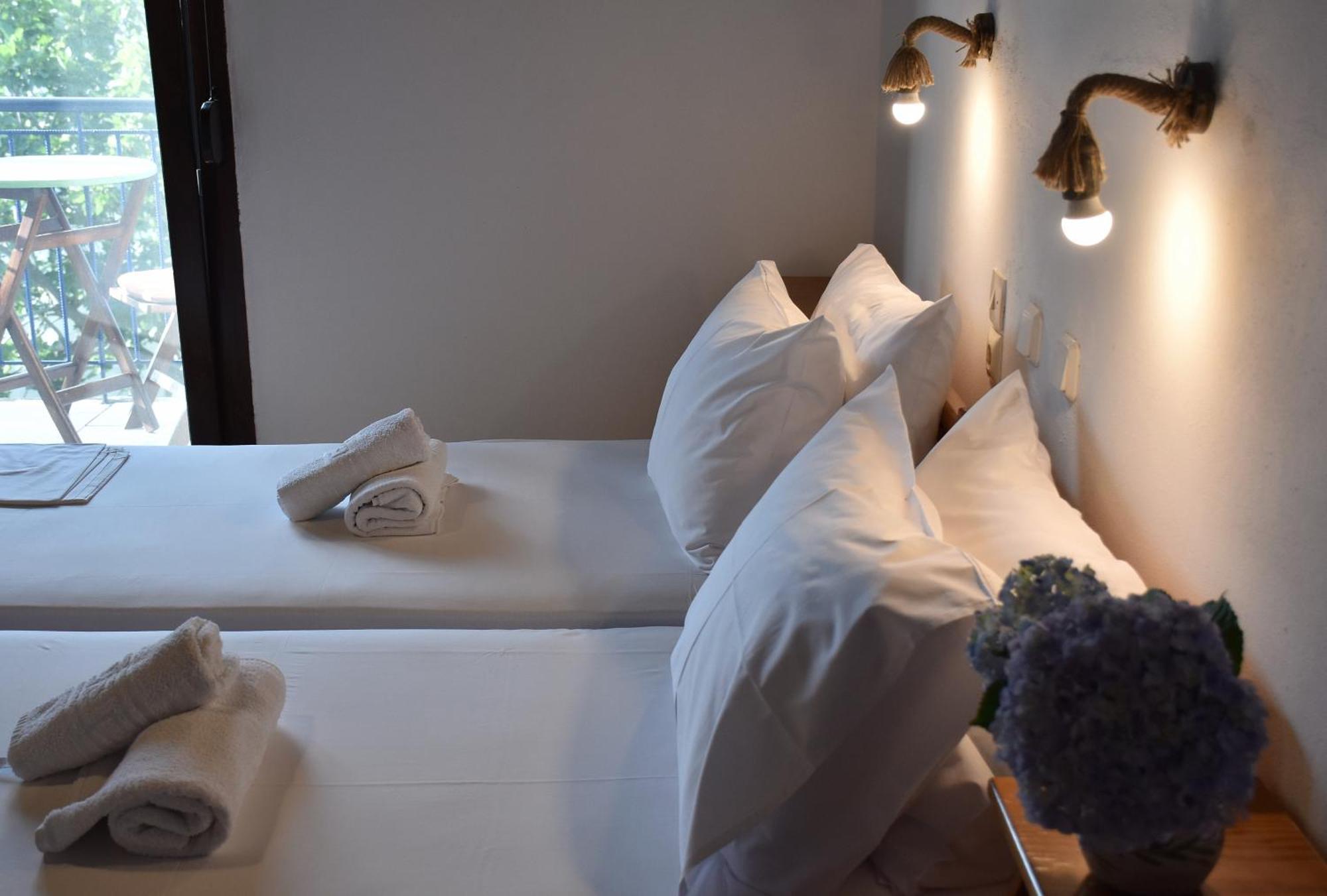 Mirsini Apartments Kariotes Eksteriør bilde