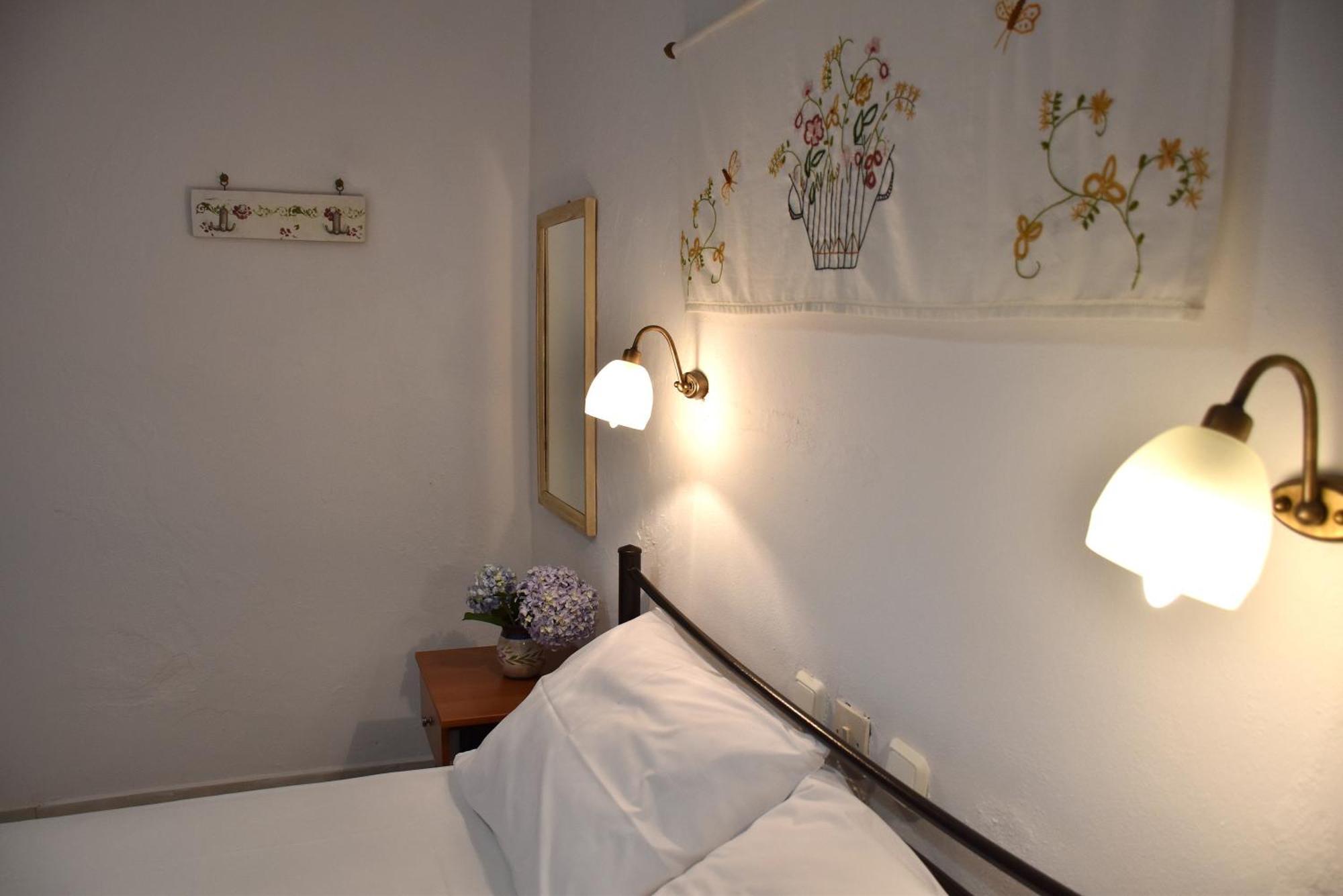 Mirsini Apartments Kariotes Eksteriør bilde